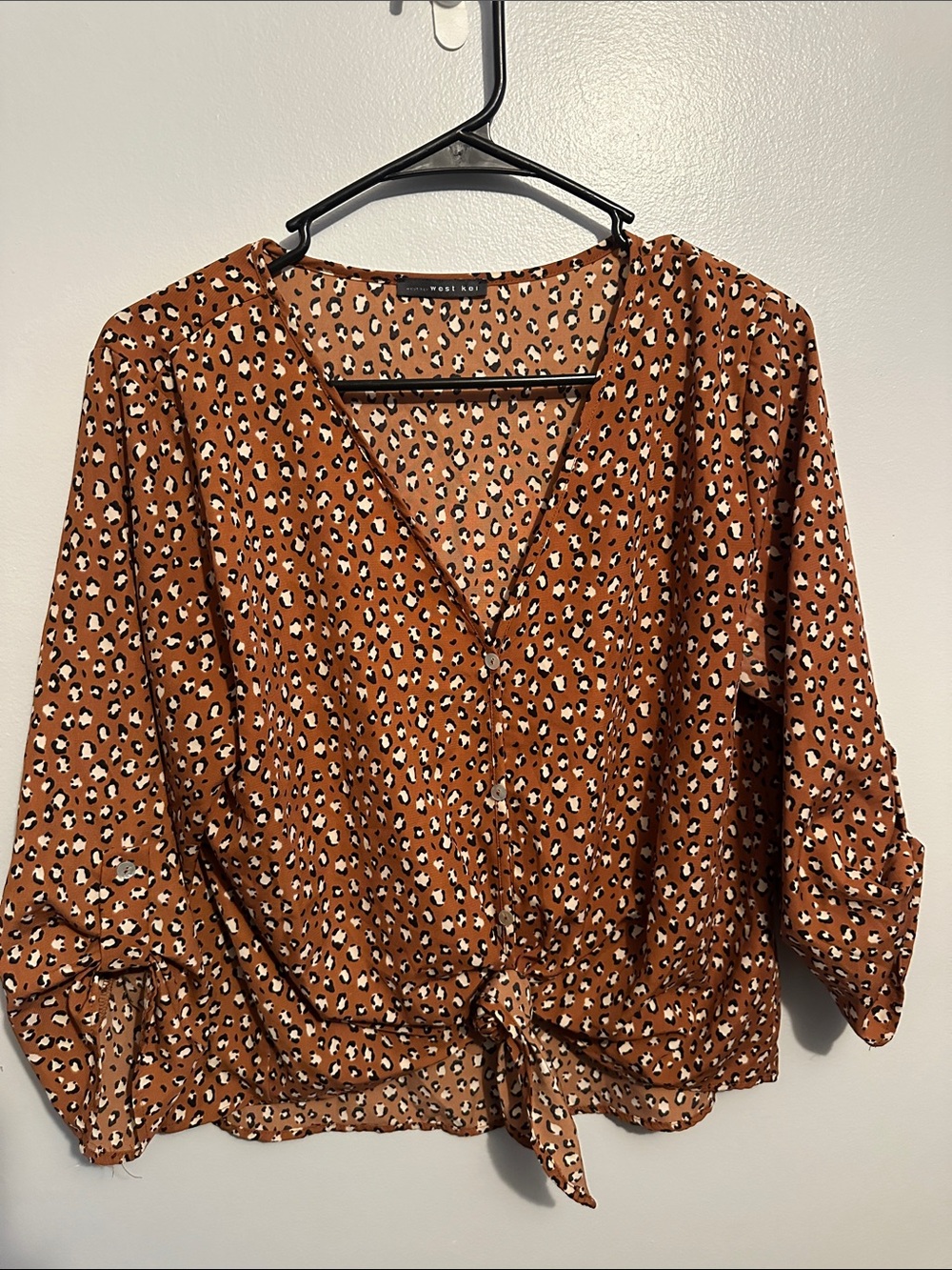 West Kei Leopard Print Tie Front V-Neck Blouse Roll Tab Sleeve Animal Print Sm